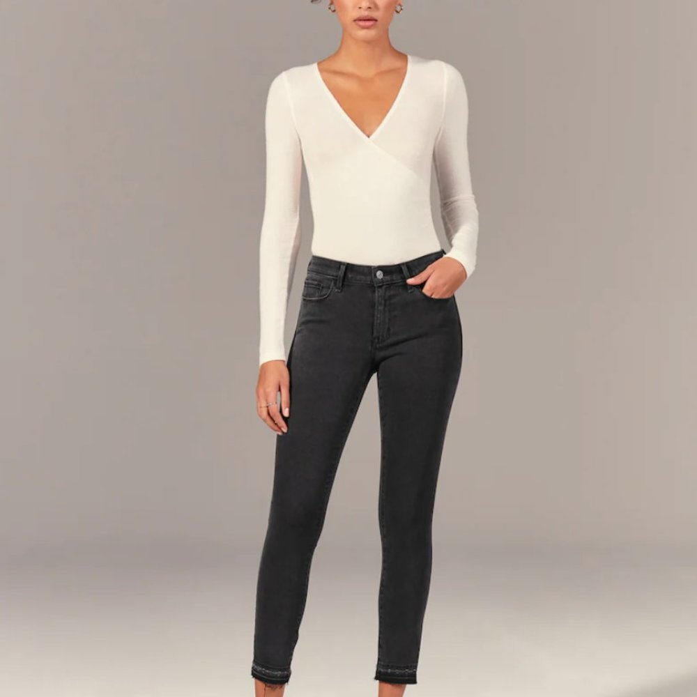 Abercrombie and Fitch Ankle Jean